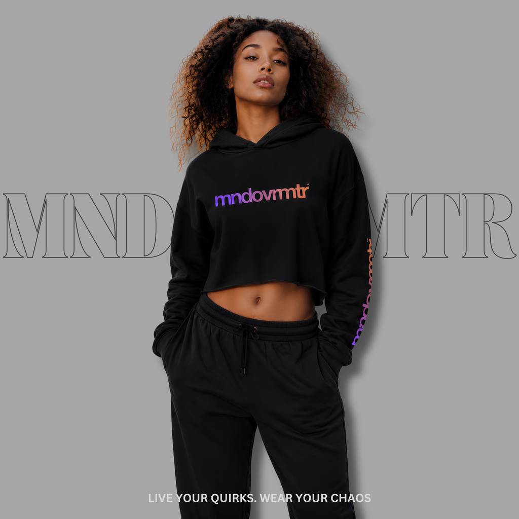 MNDOVRMTR™ women's crop hoodie - black minimalist raw-hem streetwear pullover 