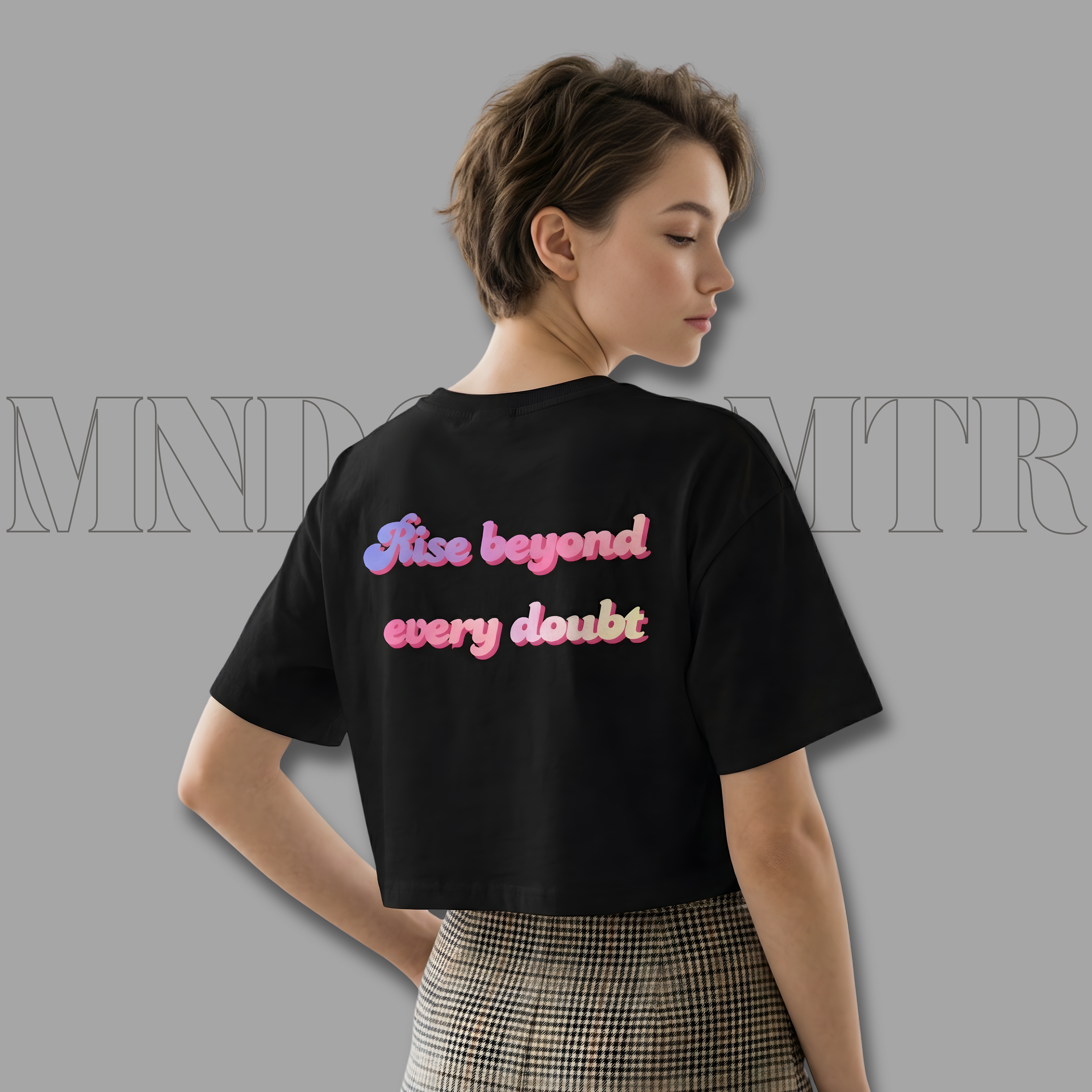 MNDOVRMTR™ crop top in black - Rise Beyond Every Doubt back print, streetwear crop top